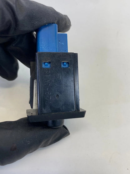 2002 2003 LEXUS ES300 04-06 LEXUS ES330 TRUNK LID CANCEL BUTTON OPENER SWITCH