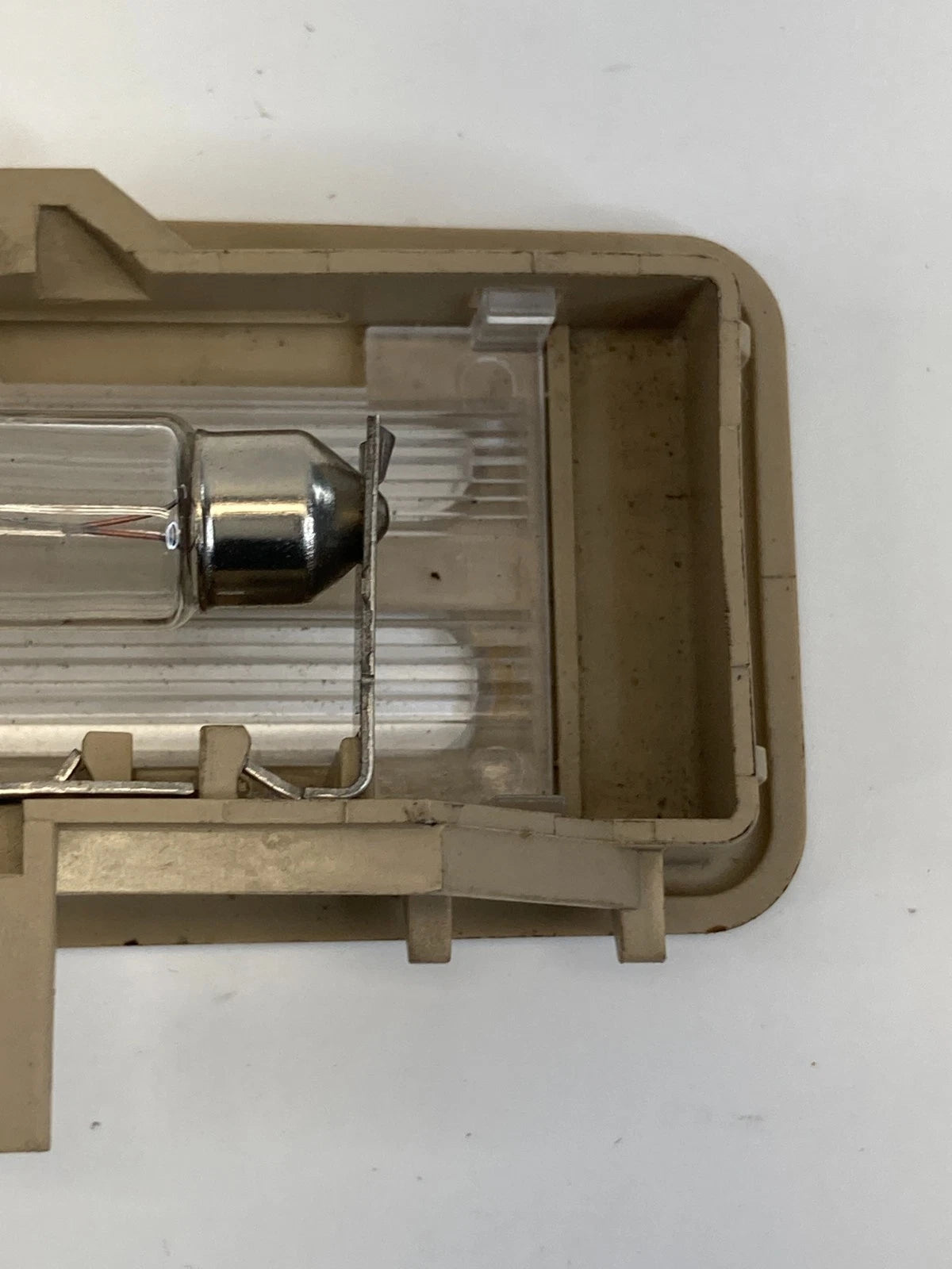 2007 2008 BMW 328XI FRONT LEFT INNER INTERIOR SUNVISOR VANITY LIGHT LAMP 6962014