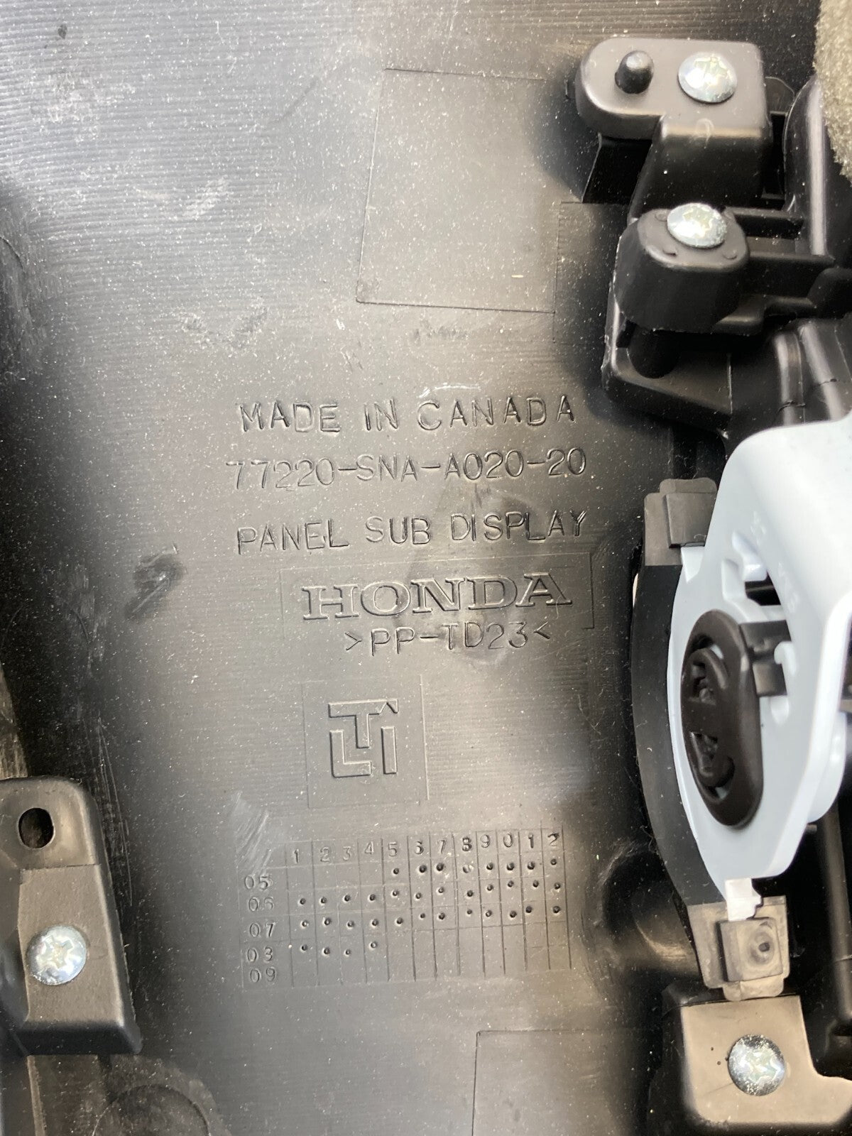 2006-2011 Honda Civic Dash Cluster Bezel Panel AC Air Vent 77220-SNA-A020 OEM