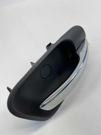 2005-2007 CHRYSLER 300 REAR RIGHT BACK SIDE DOOR INTERIOR DOOR HANDLE 1070402