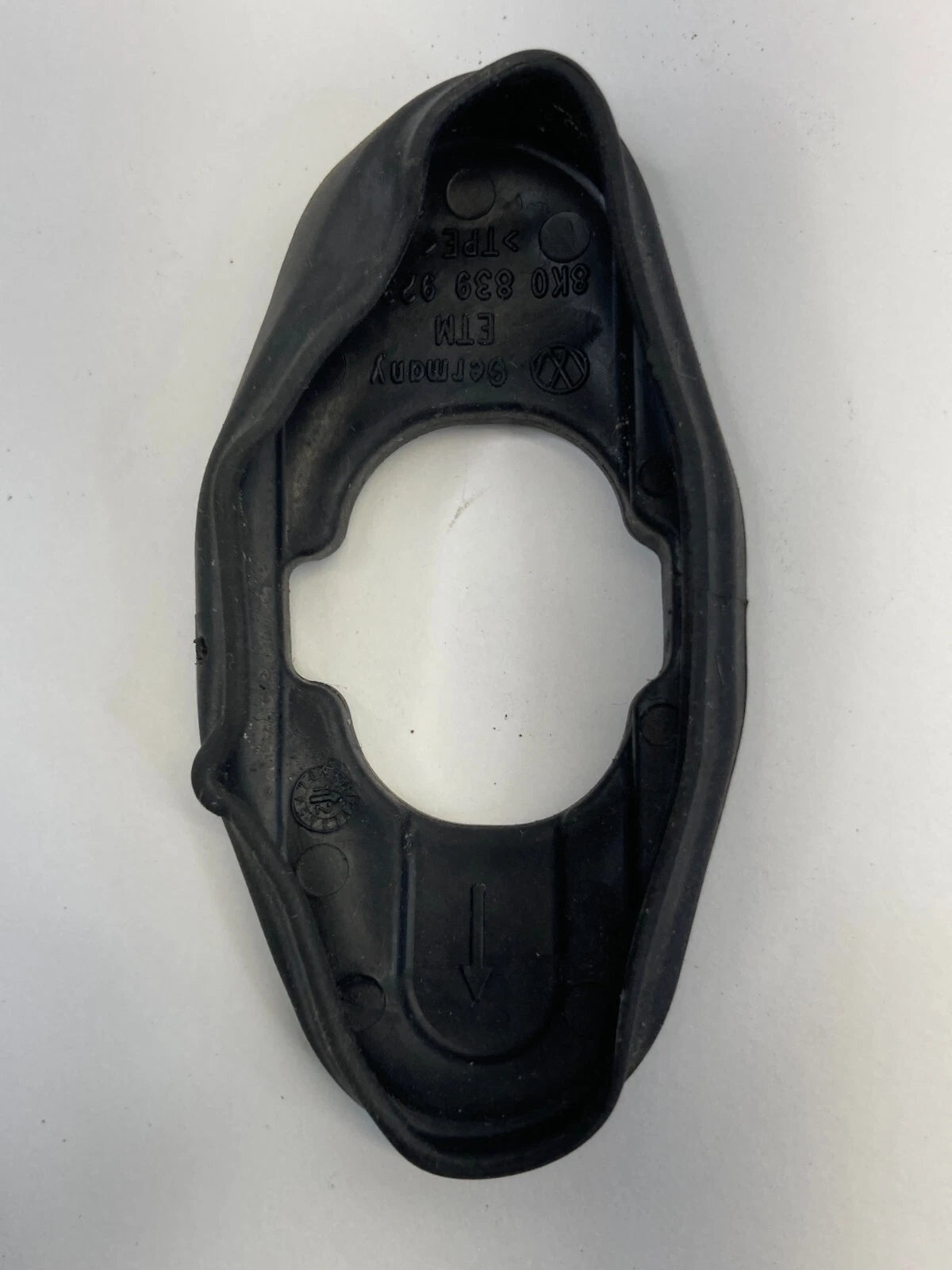 2009-2016 AUDI A4 QUATTRO REAR LEFT SIDE DOOR CHECK STOP STOPPER SEAL 8K0839923B