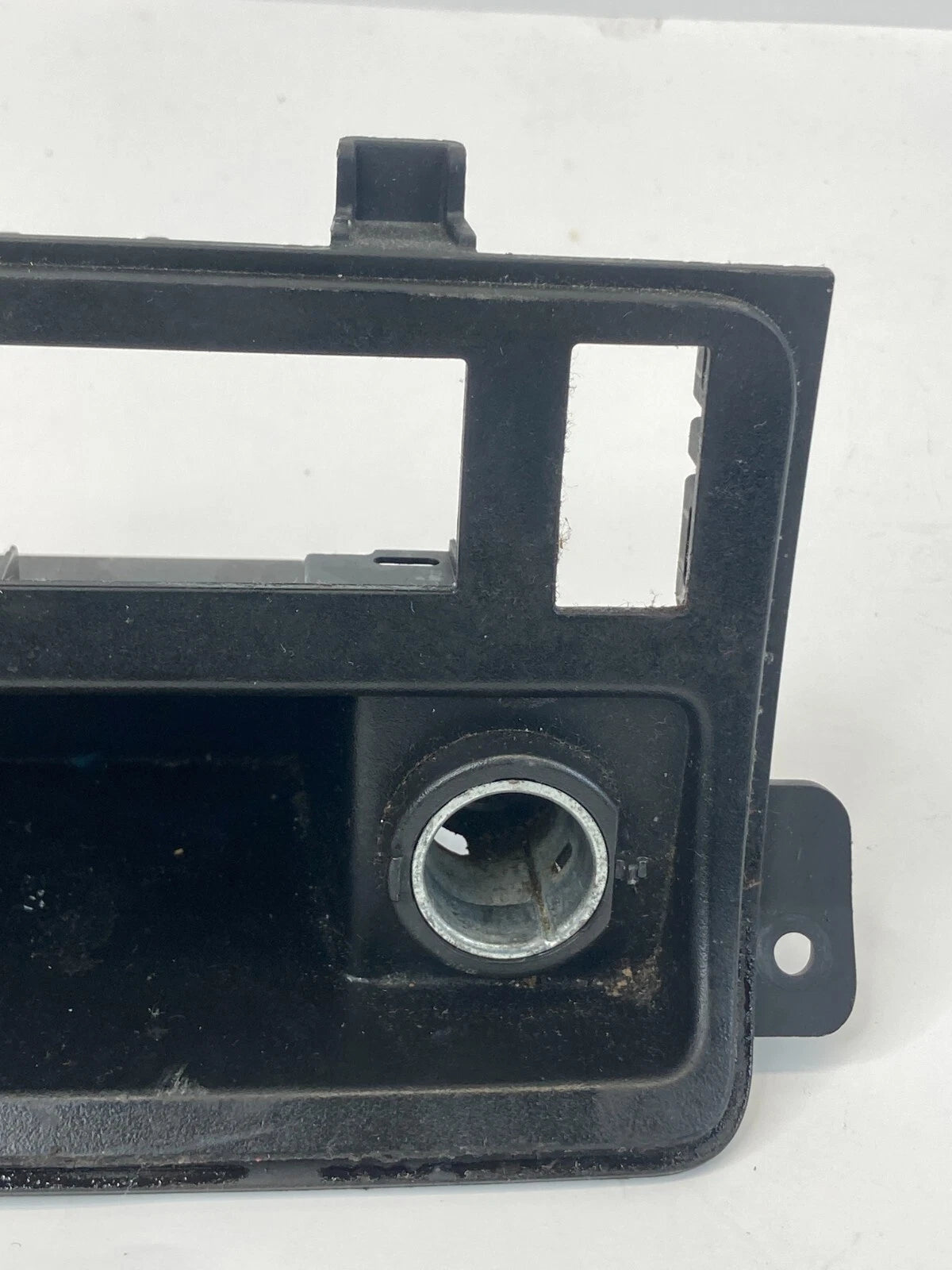 2009-2012 CHEVROLET TRAVERSE DASH TRIM BEZEL POWER OUTLET POCKET OEM 102419519