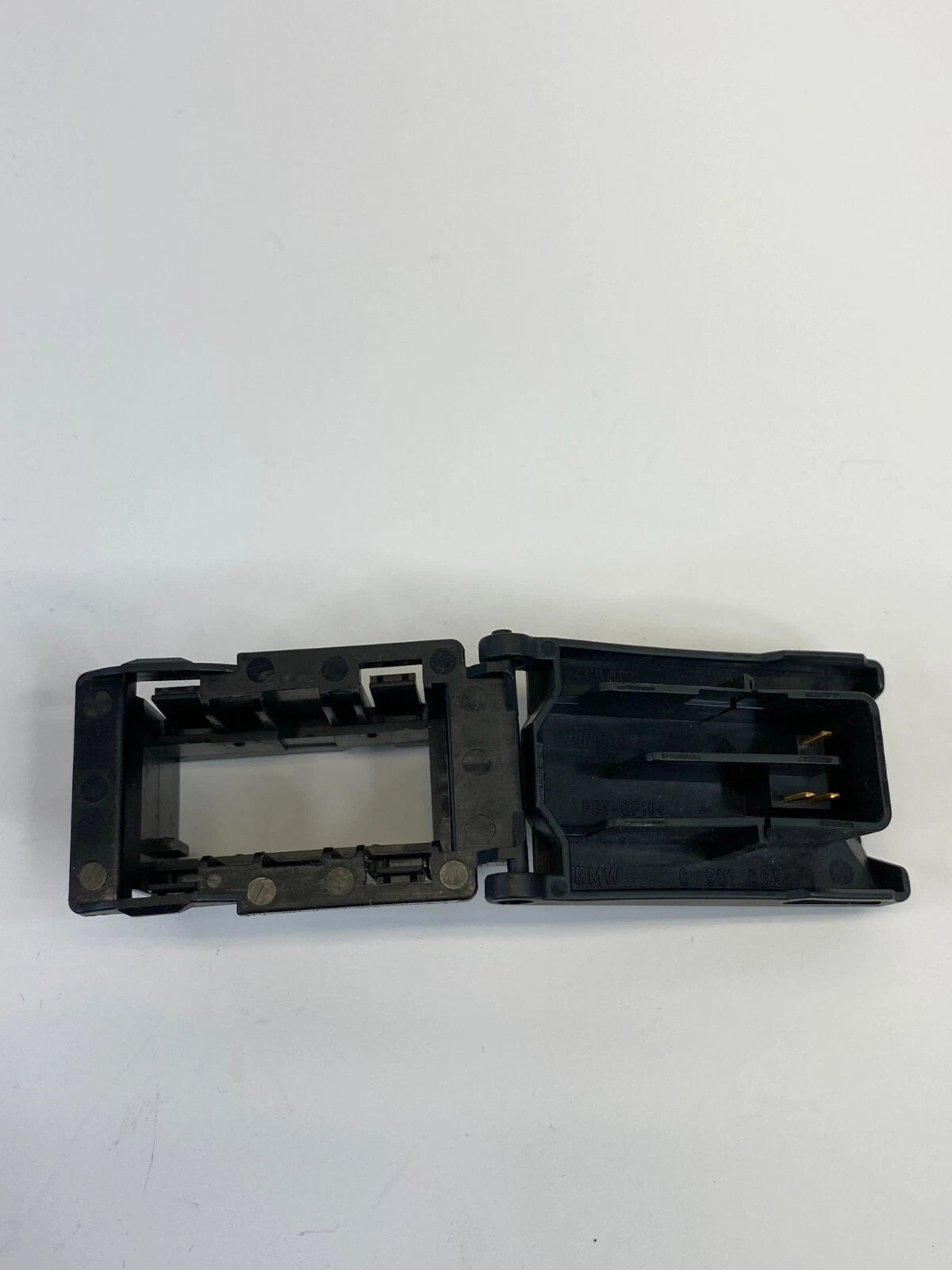 2003-2009 LAND ROVER RANGE ROVER DIAGNOSTIC OBD PLUG PORT COVER TRIM 6901665 OEM