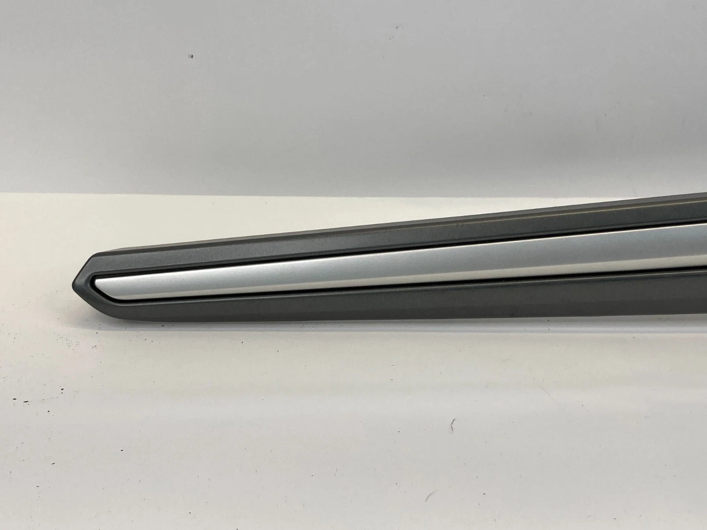 2013-2016 FORD FUSION REAR RIGHT SIDE INTERIOR DOOR HANDLE TRIM DS73-18C928AA