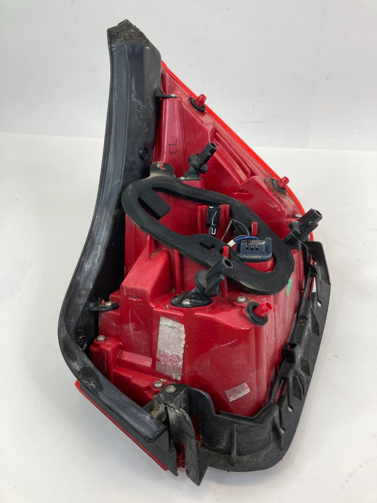 2013 14 2015 CHEVY MALIBU SEDAN REAR LEFT DRIVER OUTER TAIL LIGHT LAMP TAILLIGHT