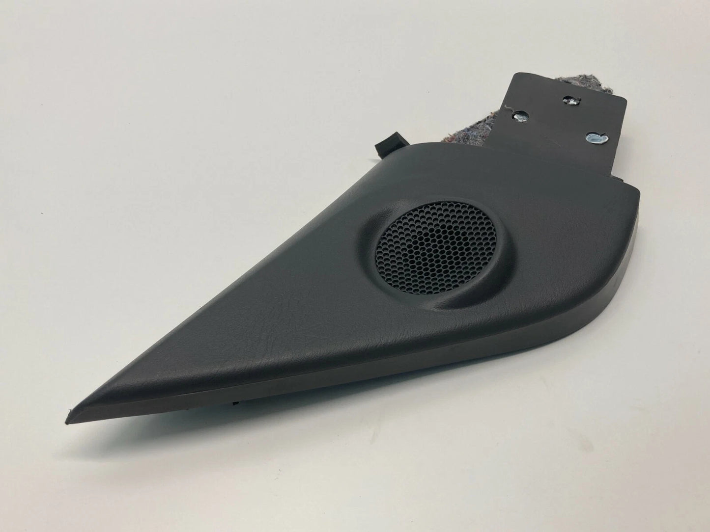 02-07 BUICK RENDEZVOUS FRONT RIGHT DOOR TWEETER SPEAKER W/ CORNER COVER 10431299