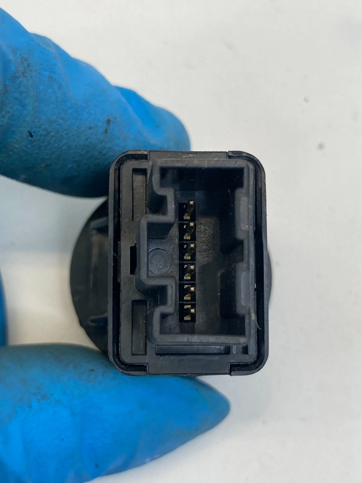 06-08 HYUNDAI SONATA SECURITY INDICATOR LAMP LIGHT SWITCH SENSOR OEM 95410-3K000