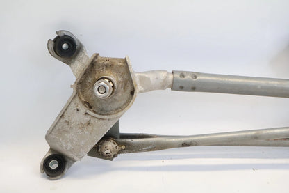 2011-2014 TOYOTA SIENNA FRONT WINDSHIELD WIPER MOTOR W/ LINKAGE 85110-08020 OEM