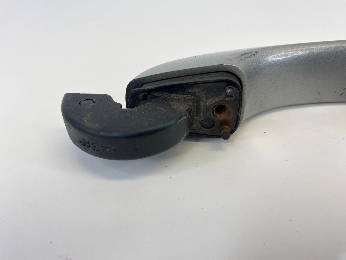 07-17 JEEP PATRIOT FRONT RIGHT PASSENGER EXTERIOR OUTER DOOR HANDLE SILVER OEM