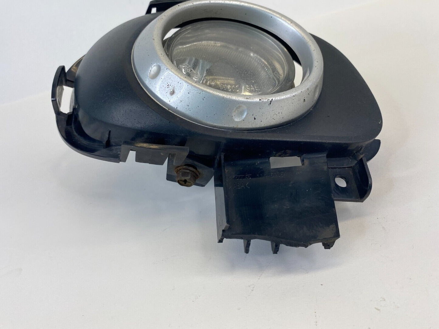 2004-2006 Mazda 3 Right Passenger Side Fog Light Lamp Assembly 114-61064 OEM