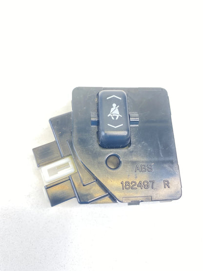 1998-2000 LEXUS LS400 FRONT RIGHT PASSENGER SEAT BELT ADJUSTMENT SWITCH 182497 R