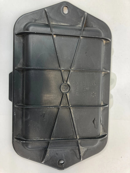 2009-2017 VOLKSWAGEN TIGUAN SUV 4-DR 2.0L A/C WATER DEFLECTOR END CAP 5N0819430