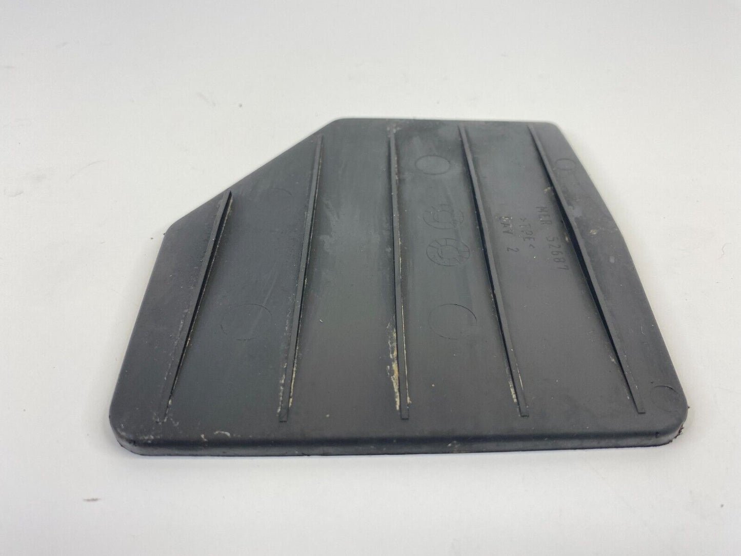 2006 2007 06 07 Saturn Vue Center Console Interior Insert Rubber Mat MER52687