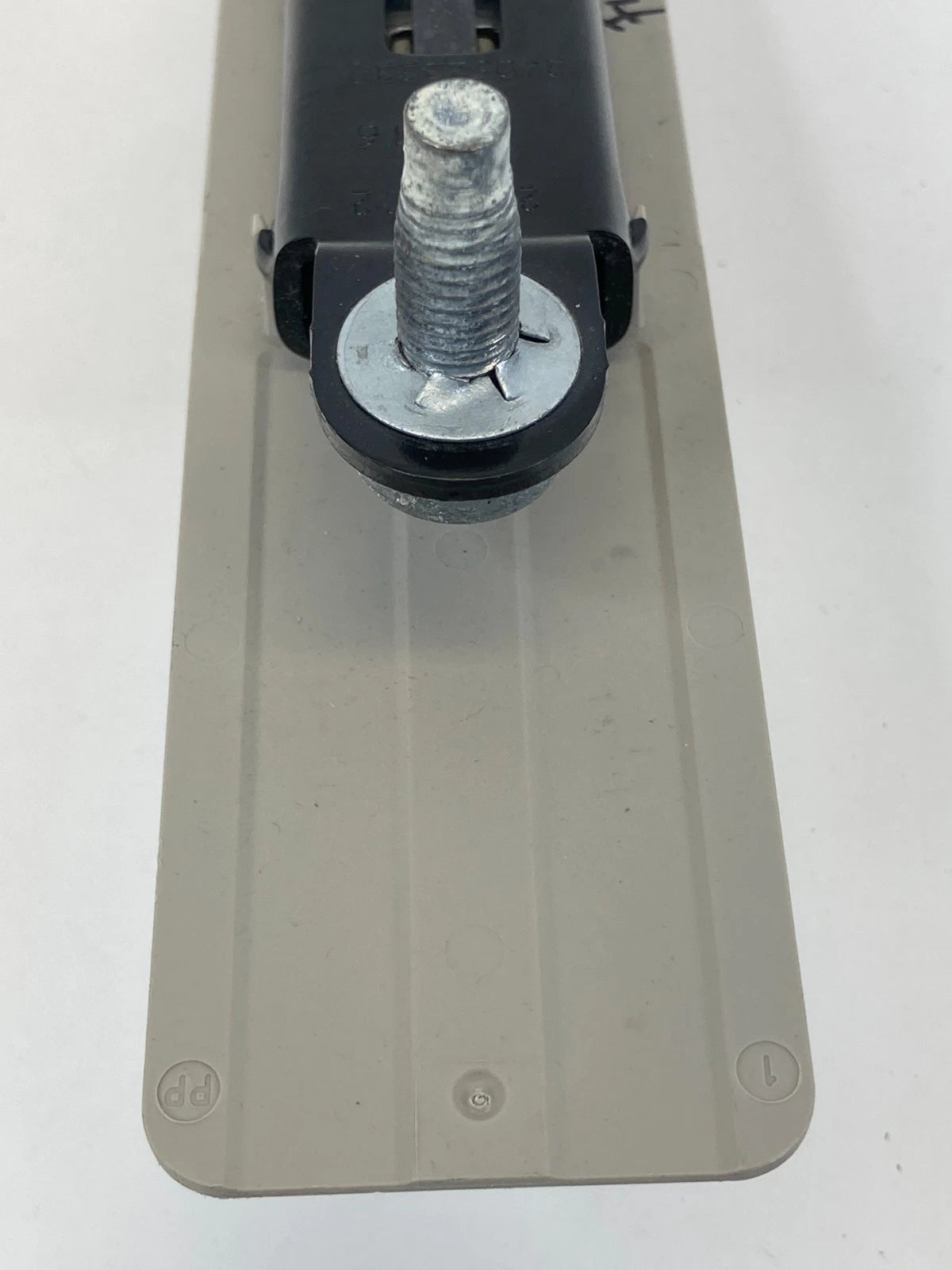 2011-2014 FORD EDGE LINCOLN MKX LEFT DRIVER SEAT BELT HEIGHT ADJUSTER BEZEL OEM