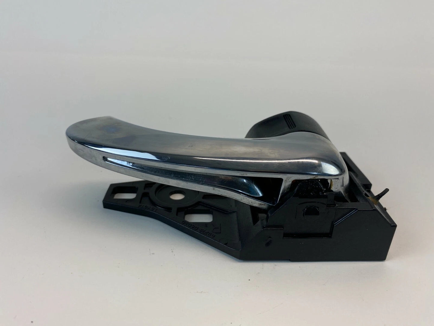 2007-2011 TOYOTA CAMRY REAR RIGHT SIDE INNER INSIDE DOOR HANDLE 69273-06030 OEM