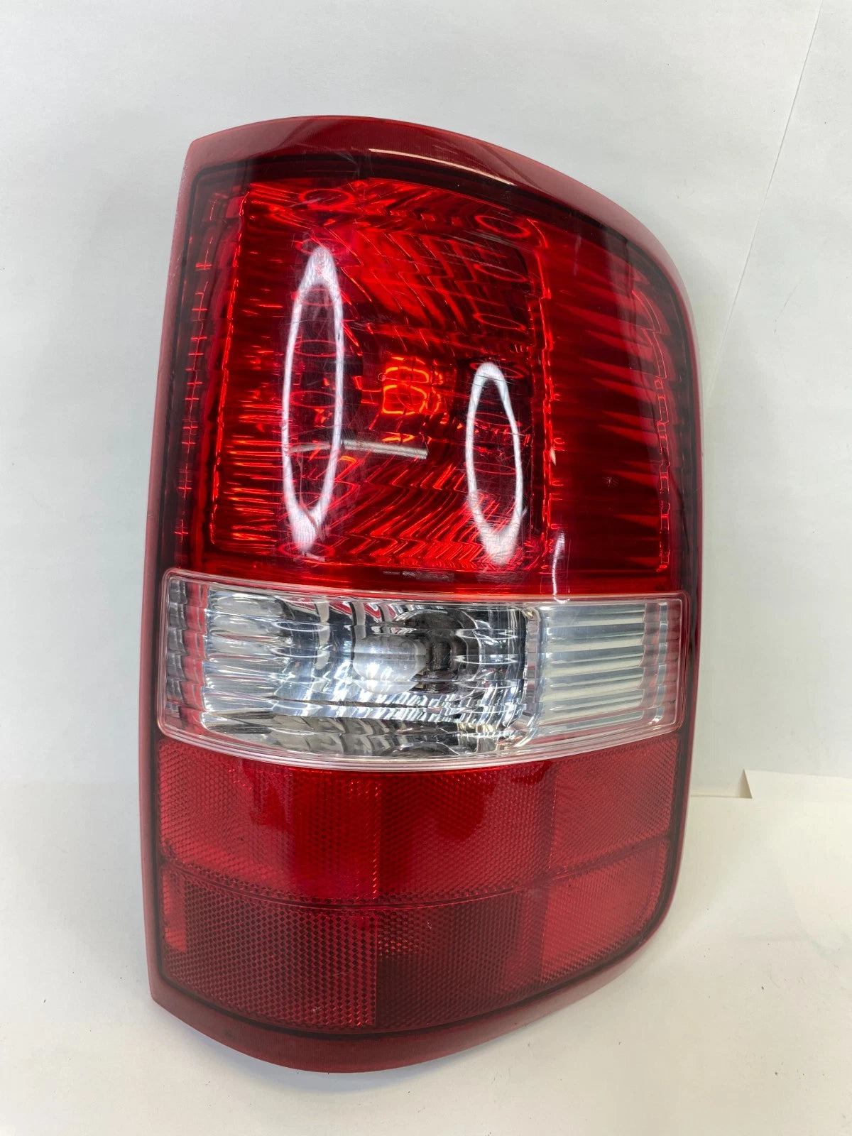 2004-2008 FORD F-150 F150 REAR RIGHT TAIL LIGHT LAMP TAILLIGHT 4L34-13B504-A