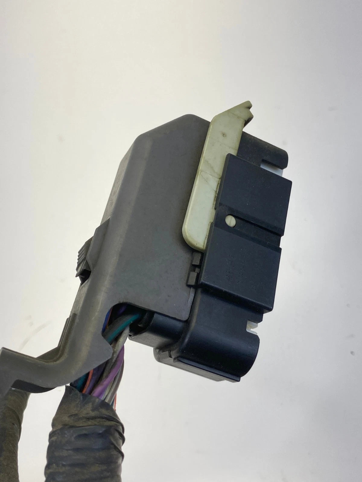2008 2009 FORD TAURUS ANTI LOCK BRAKE ABS PUMP MODULE WIRE CONNECTOR PIGTAIL OEM