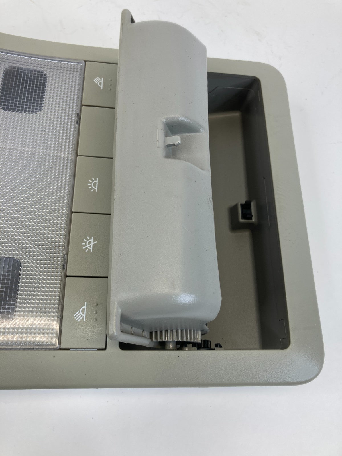 2014 2015 Chevrolet Captiva Sport Roof Overhead Console Dome Map Light Lamp OEM