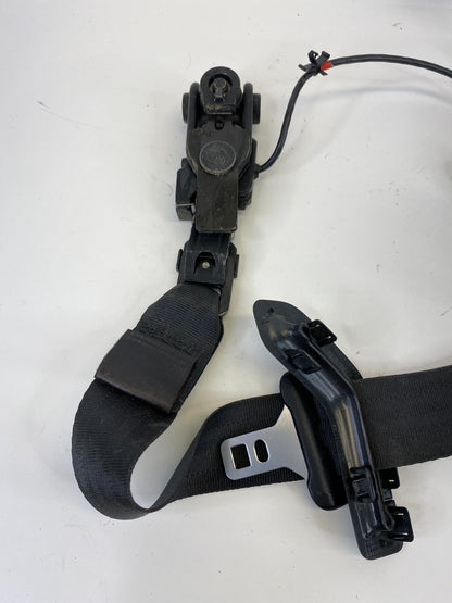 2001-2004 Volvo S40 Front Right Passenger Side Seat Belt Retractor Assy OEM