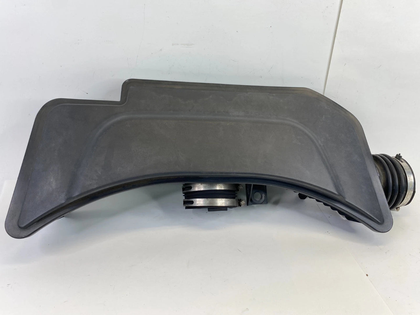 05-08 GRAND CHEROKEE 06-08 COMMANDER 5.7 AIR INTAKE CLEANER RESONATOR 53013517AD