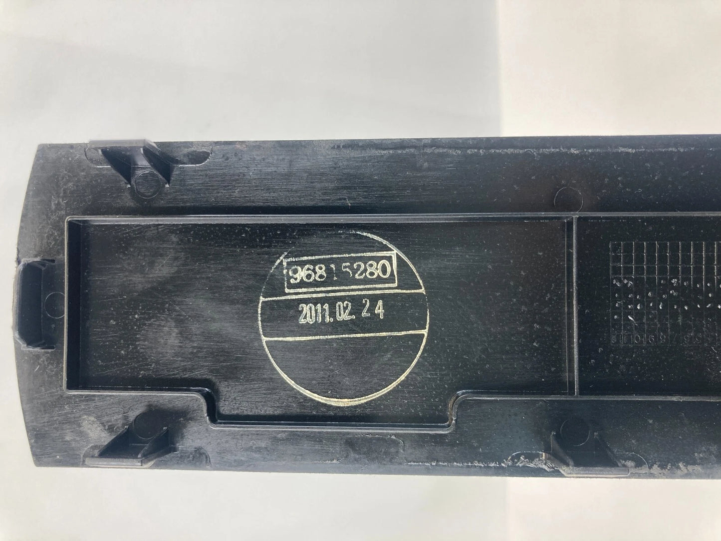 2009-2011 CHEVROLET AVEO5 AVEO 1.6L L4 ENGINE COVER EMBLEM ECOTEC TRIM 96815280