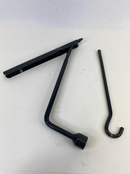 2010-2017 GMC Terrain Emergency Spare Tire Jack & Tool Assembly 22722565