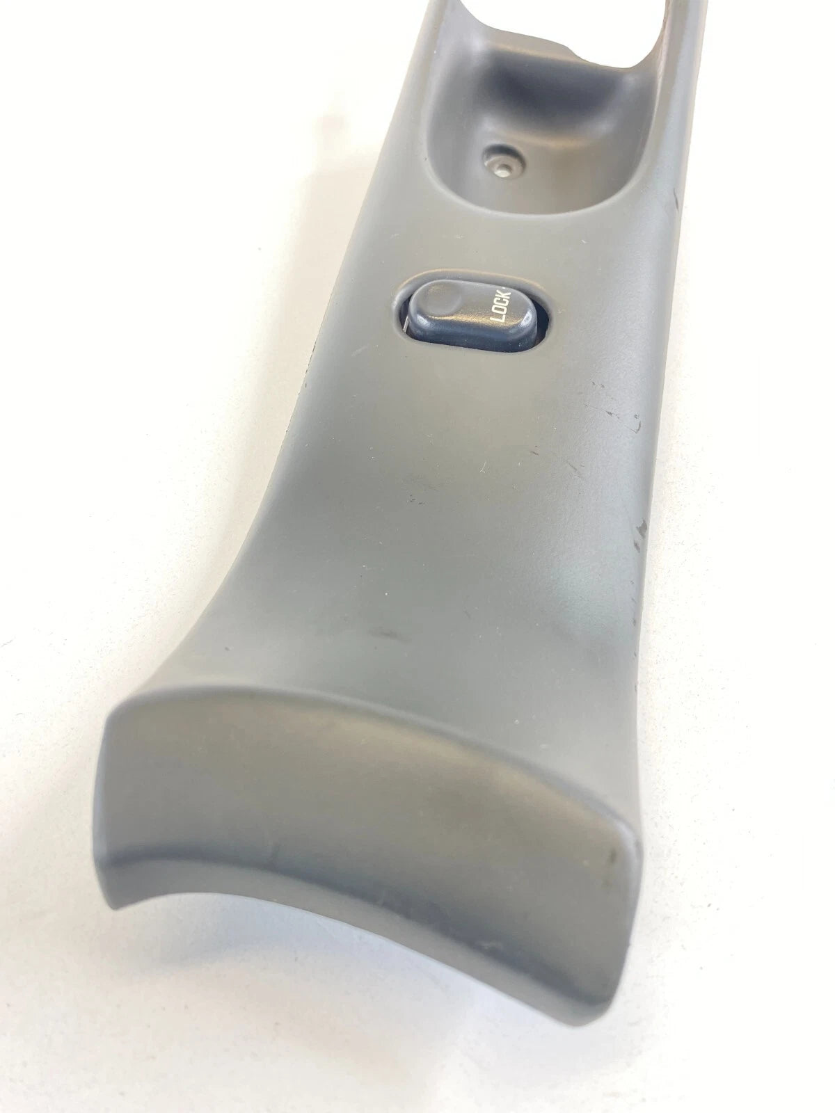 1997-2005 BUICK CENTURY FRONT RIGHT INNER DOOR HANDLE BEZEL COVER 10279858 OEM