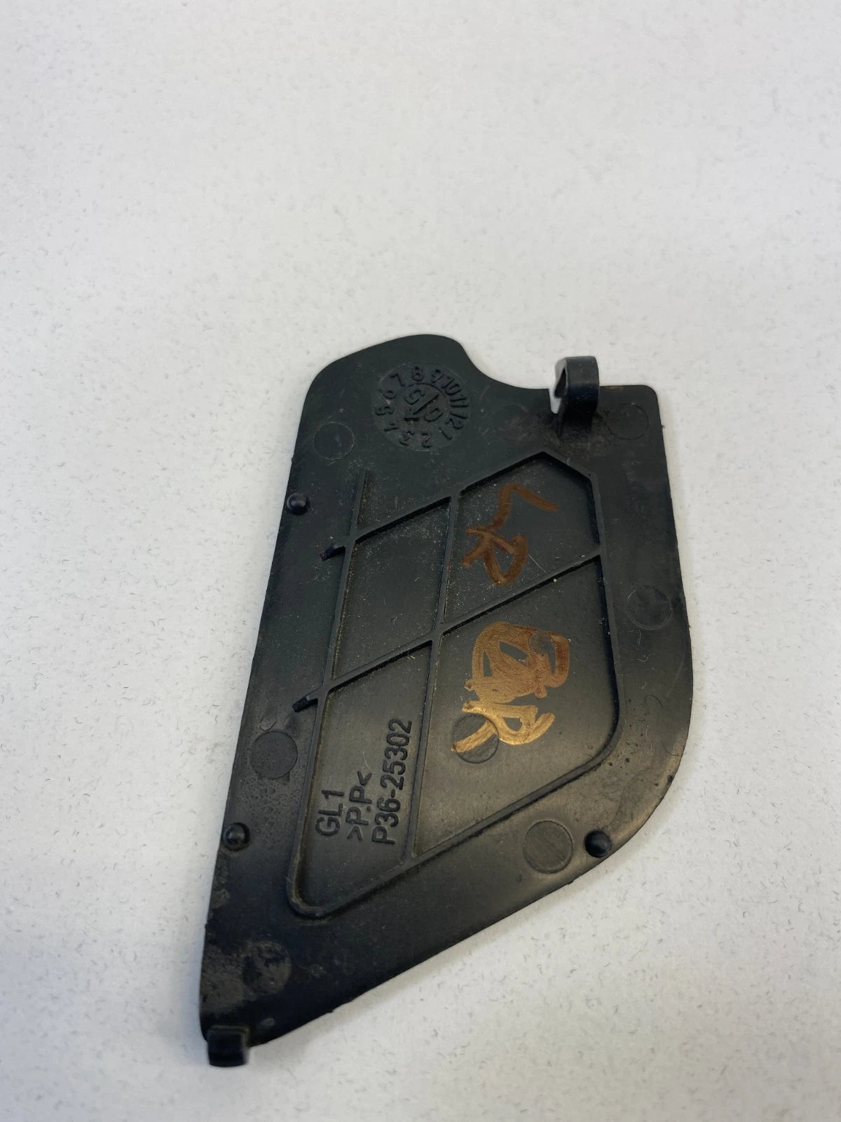 2004-2008 ACURA TL REAR LEFT BACK DOOR INTERIOR HANDLE SCREW COVER CAP P36-25302