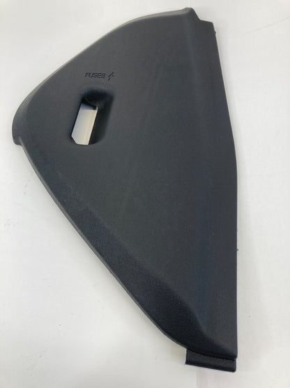 04 05 06 07 08 Pontiac Grand Prix Dash Right Side End Cap Cover 10446795 OEM