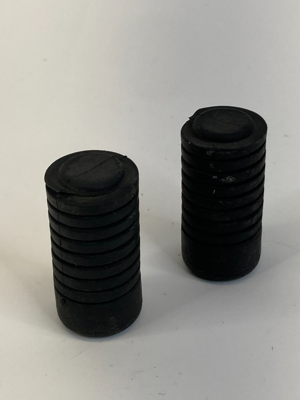 2010-2019 Kia Soul Front Hood Bumper Rubber Stop Buffer Adjustment Pair Set