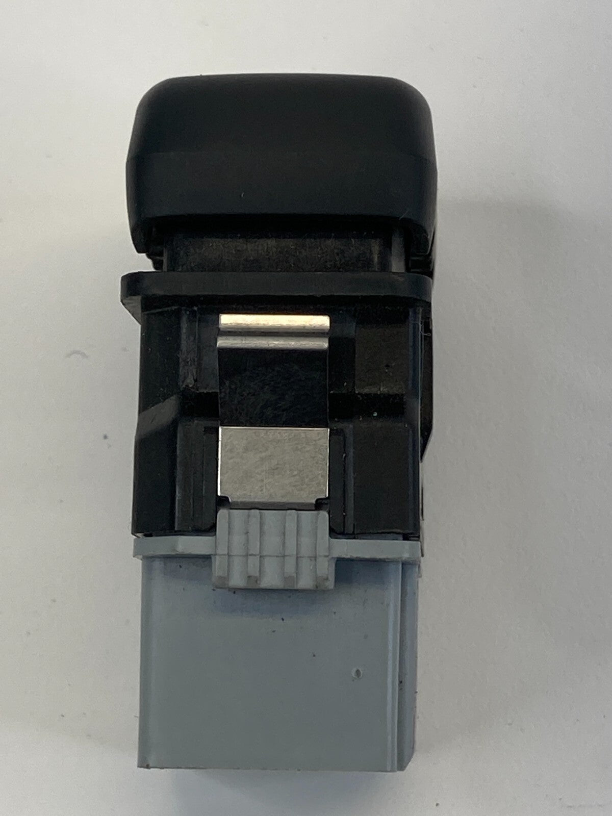 2015-2024 Ford Edge Rear 2ND Row Power Folding Seat Switch OEM