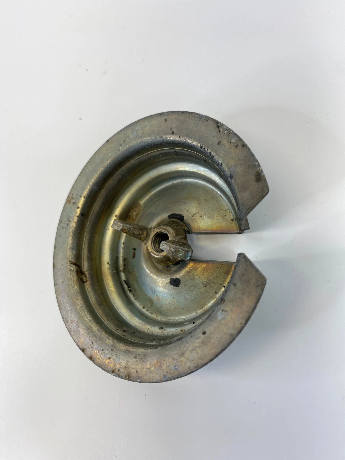 2004 05 06 2007 BMW 525I 530I EMERGENCY SPARE TIRE HOLD DOWN RETAINER NUT