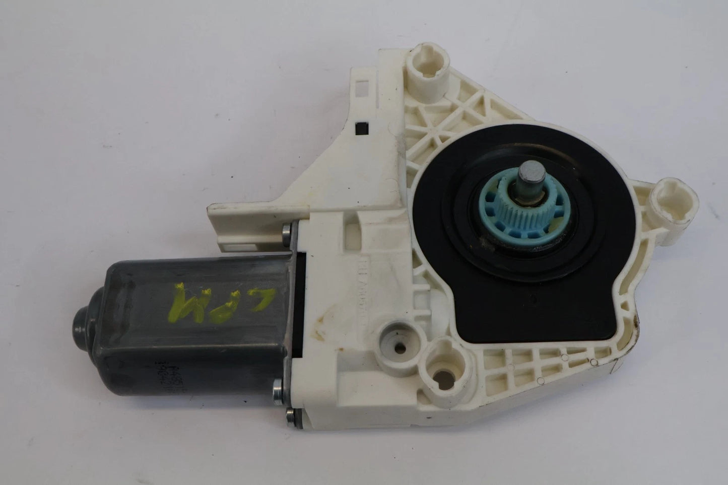 2011-2017 VW TOUAREG FRONT LEFT DOOR POWER WINDOW REGULATOR MOTOR OEM 8K0959801B