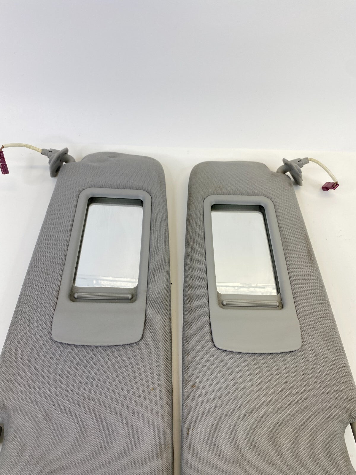 2006 BMW 330i 330xi 325i Left & Right Side Sunvisor Sun Visor Shade Set Pair OEM