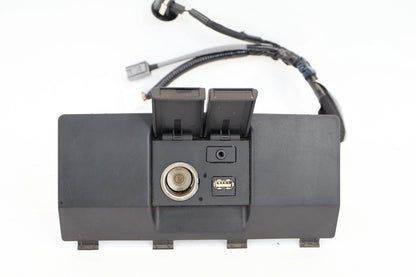 16-18 HONDA PILOT CENTER CONSOLE USB AUXILIARY CONNECTOR & POWER OUTLET PANEL