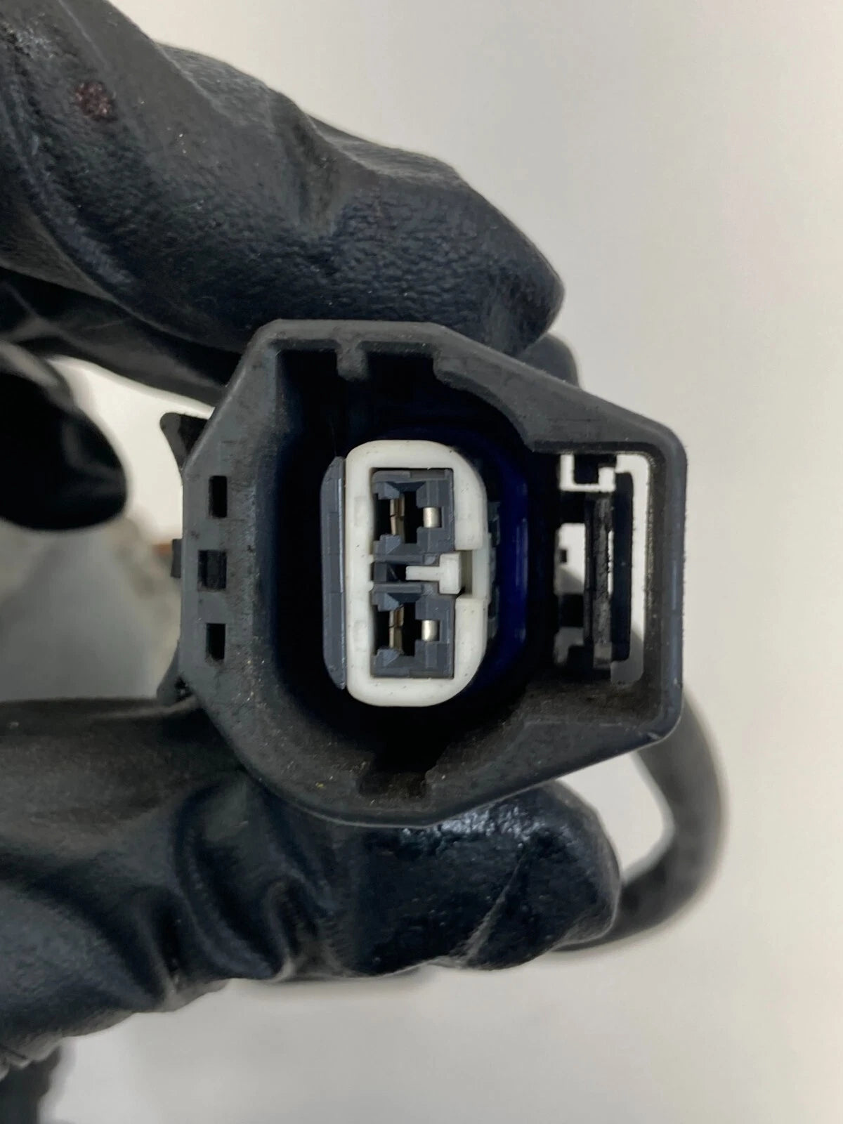 2009-2017 TRAVERSE 09-16 ACADIA AUXILIARY BRAKE BOOSTER VACUUM PUMP 20803252