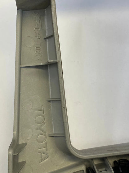 2009-2011 TOYOTA YARIS CENTER DASH RADIO BEZEL TRIM W/ AIR VENTS OEM 55405-52580