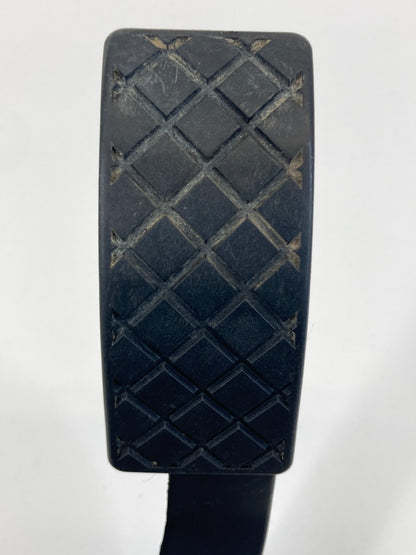 2002 Audi A6 Quattro 3.0L Accelerator Gas Pedal Travel Sensor 8D1-723-523-L OEM