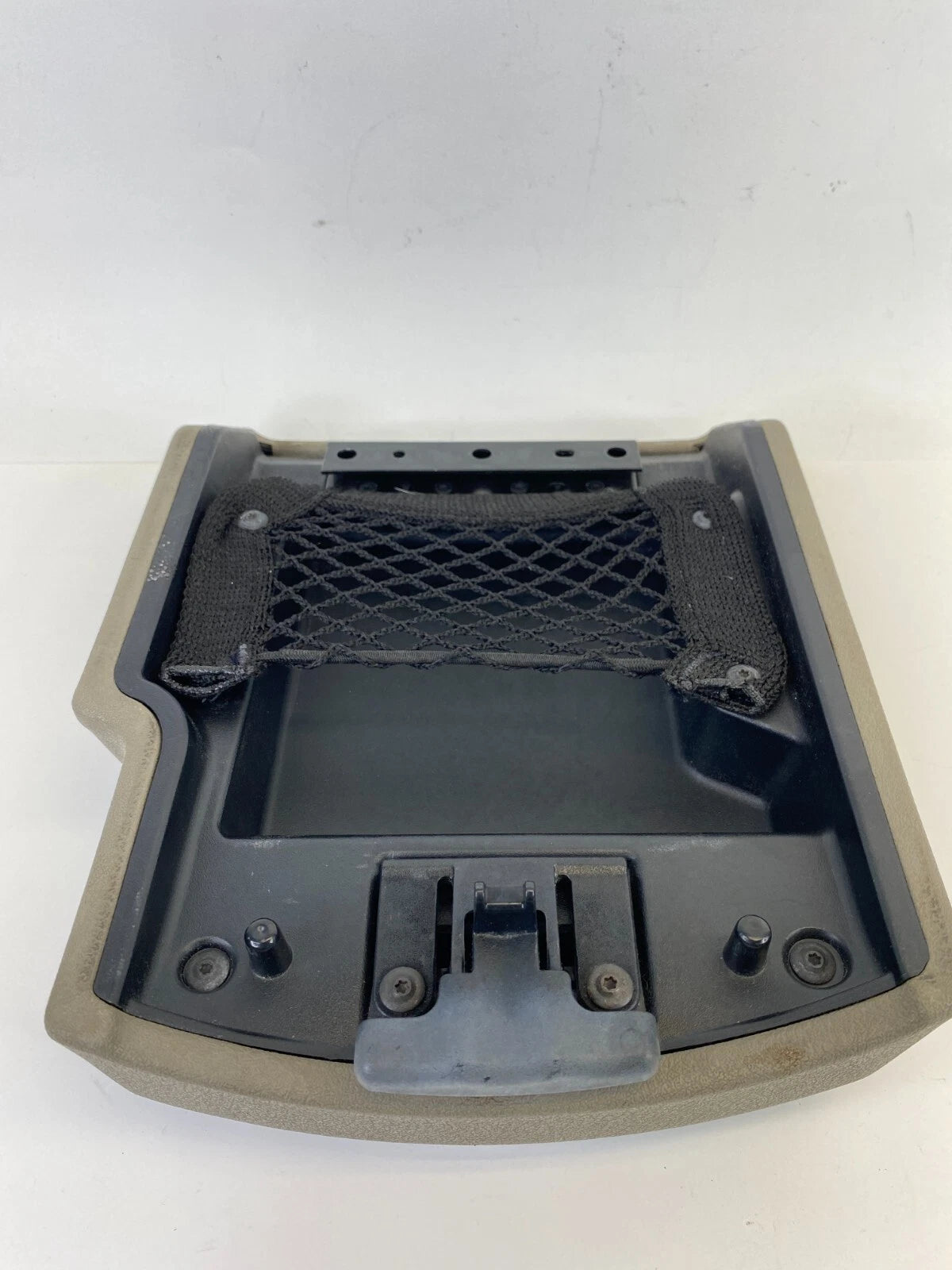 2005-2007 JEEP GRAND CHEROKEE CENTER CONSOLE ARMREST ARM REST LID ASSEMBLY OEM