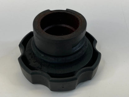 1999 2000 CADILLAC ESCALADE 5.7L V8 A/T ENGINE OIL FILLER CAP LID TOP COVER OEM