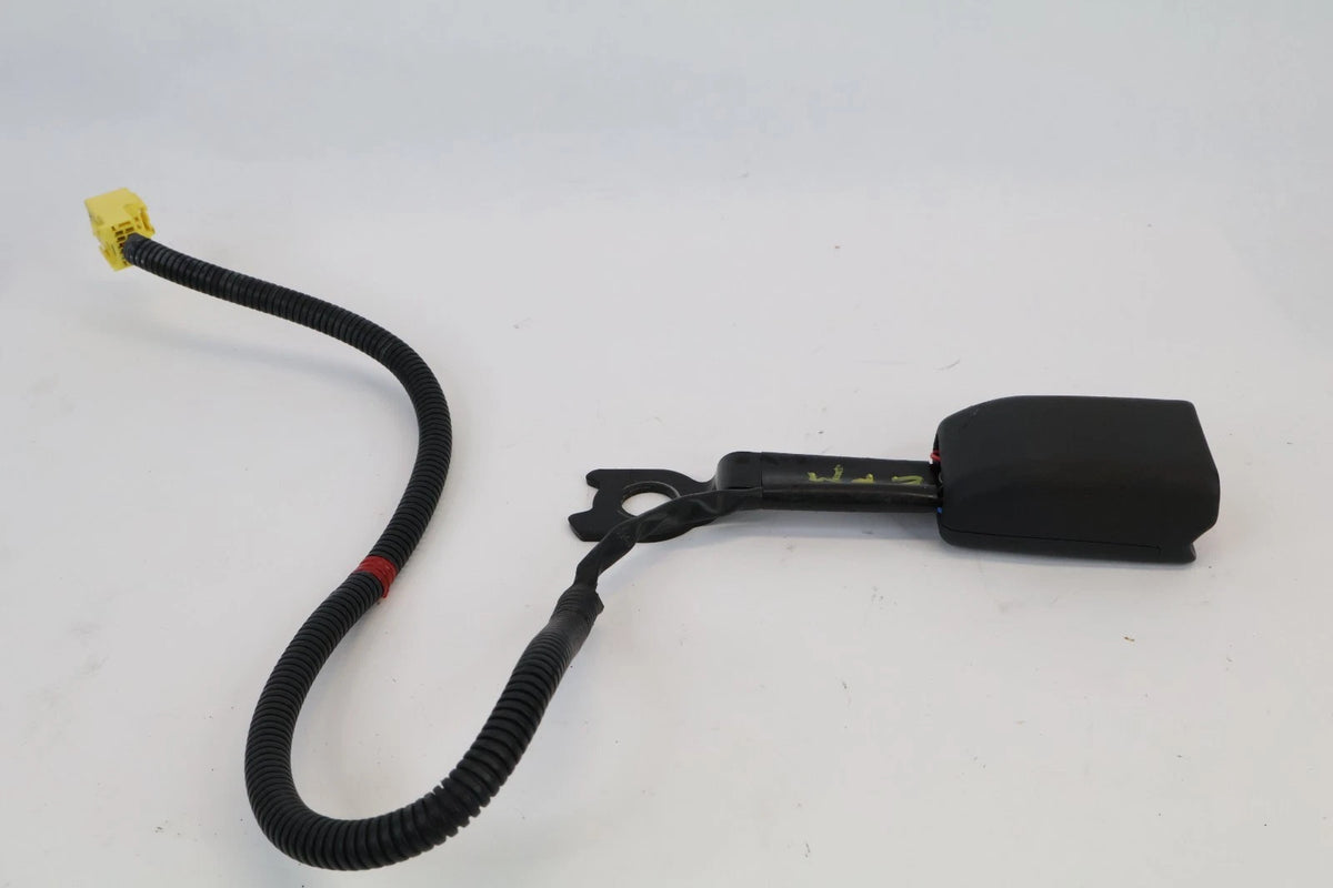 2010-2013 KIA SOUL FRONT LEFT DRIVER SEAT BELT BUCKLE LATCH OEM FACTORY