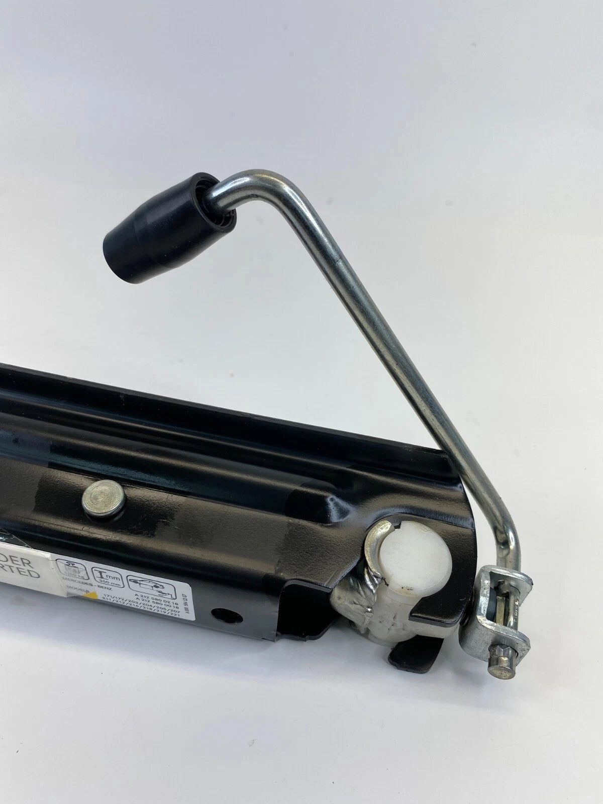 2012-2016 MERCEDES-BENZ E350 EMERGENCY JACK LIFT & TOOL KIT A212-580-02-18