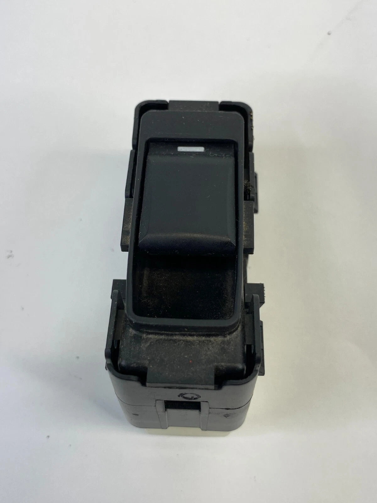 2007-2010 DODGE CHARGER REAR RIGHT SIDE DOOR WINDOW CONTROL SWITCH 04602787AA