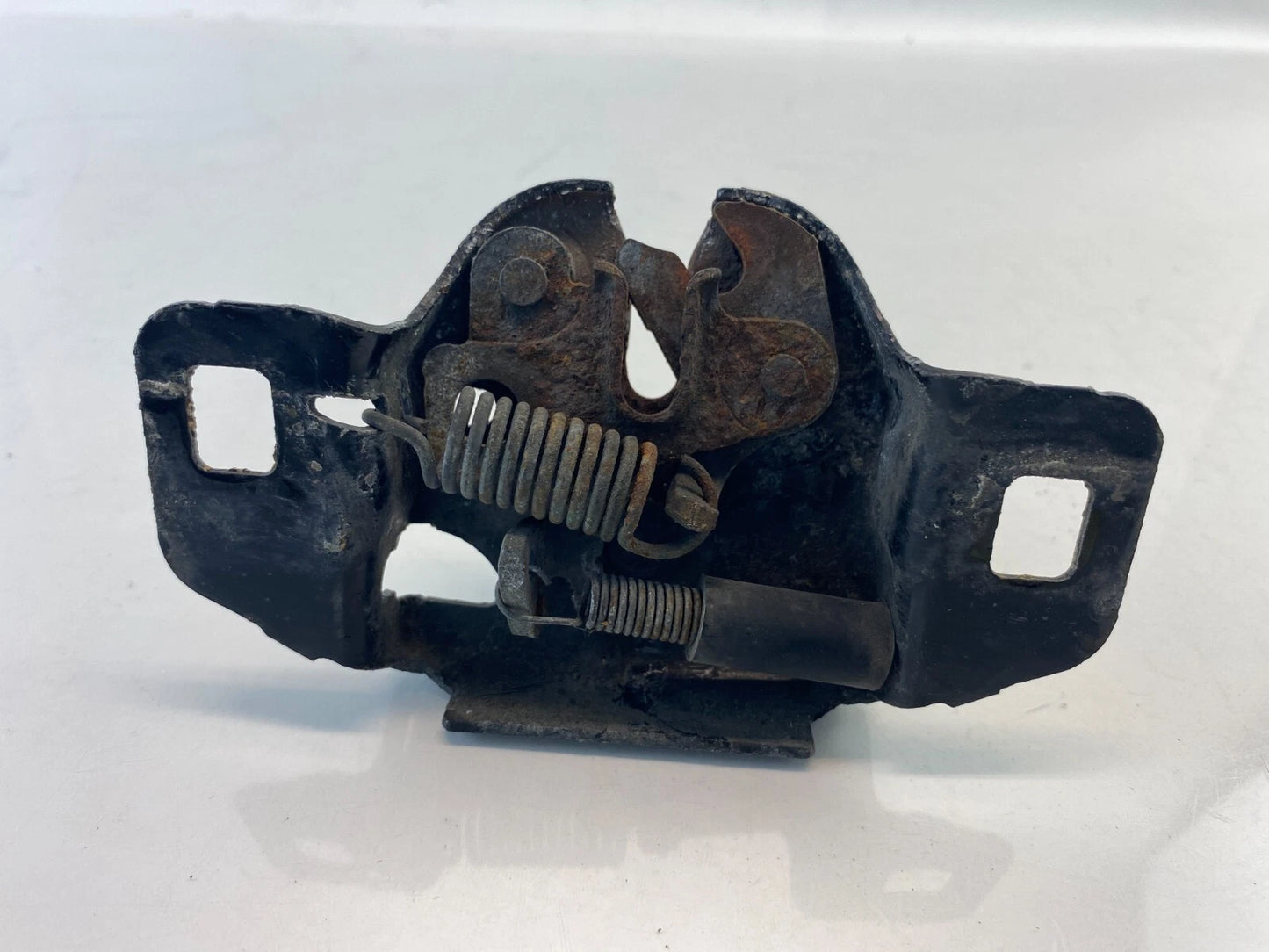 2008-2015 RAM C/V 08-16 TOWN & COUNTRY LATCH LOCK RELEASE ACTUATOR ASSEMBLY OEM