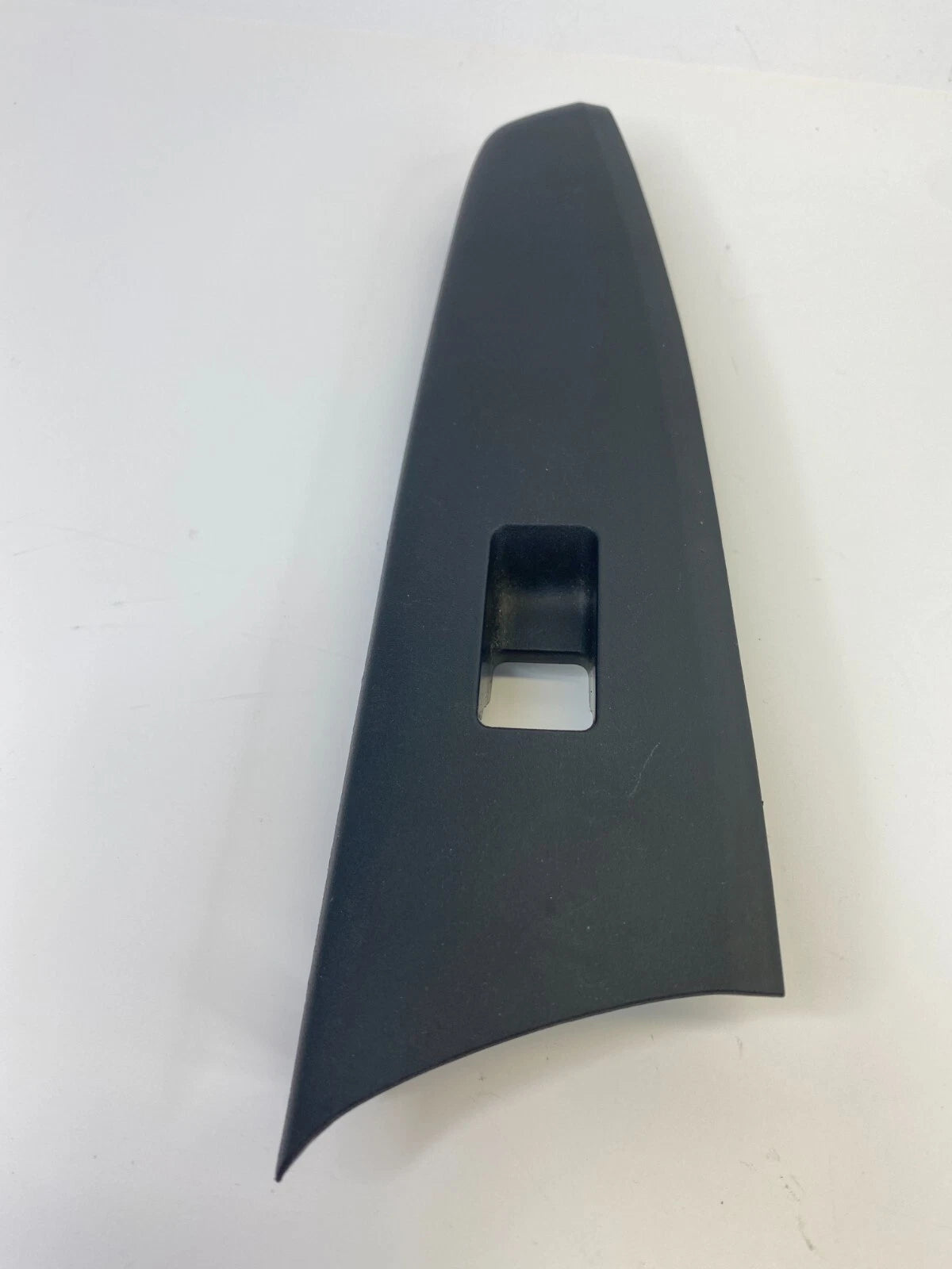 2010-2012 MAZDA CX-7 REAR RIGHT SIDE DOOR WINDOW SWITCH COVER TRIM BEZEL OEM