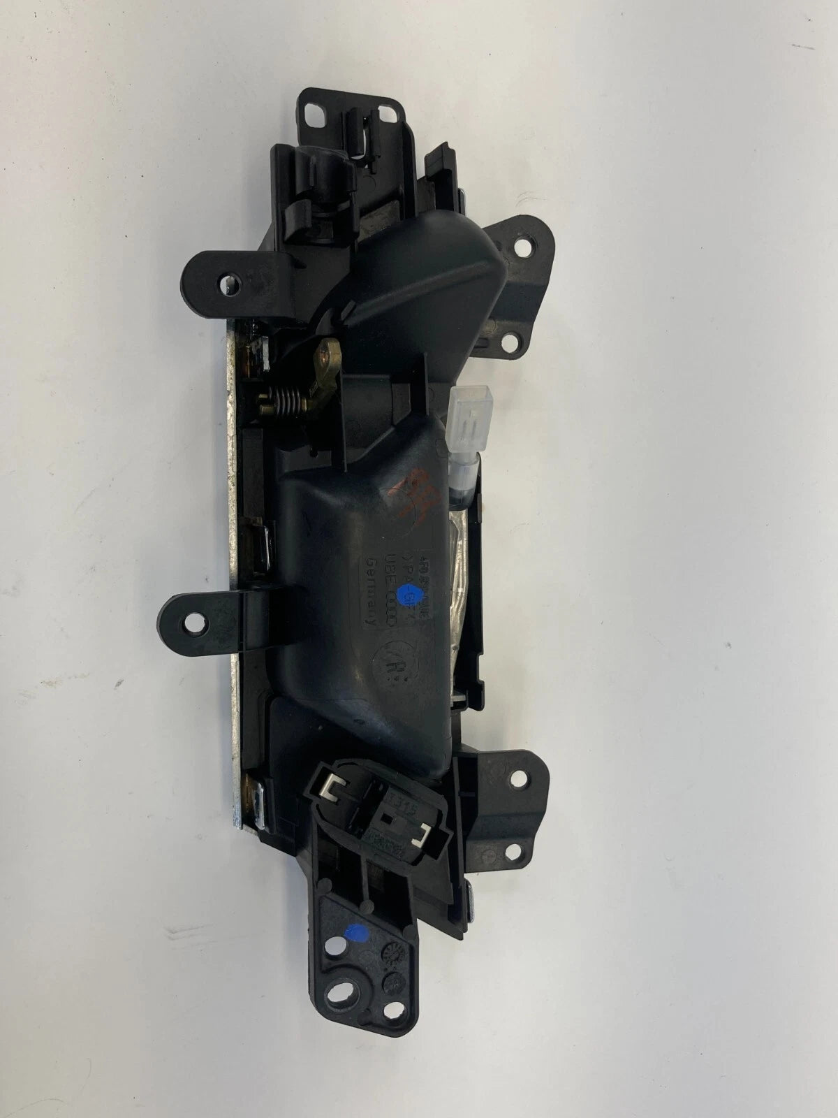 05-11 AUDI A6 QUATTRO REAR RIGHT INNER DOOR HANDLE W/ LOCK SWITCH 4F0-839-020-E