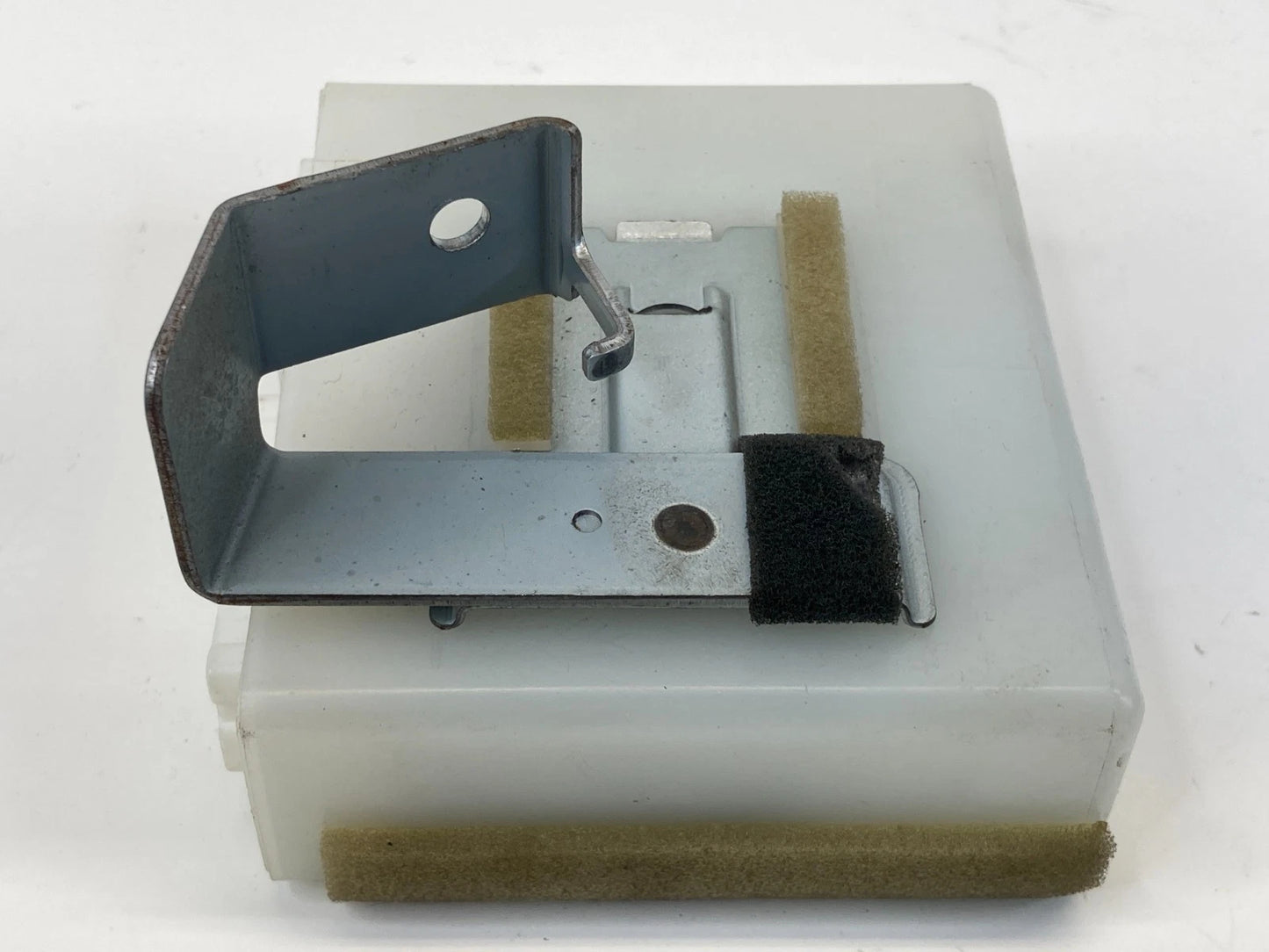 2006-2008 INFINITI M35 DRIVER SEAT POSITION CONTROL MODULE UNIT 98800-EH100 OEM