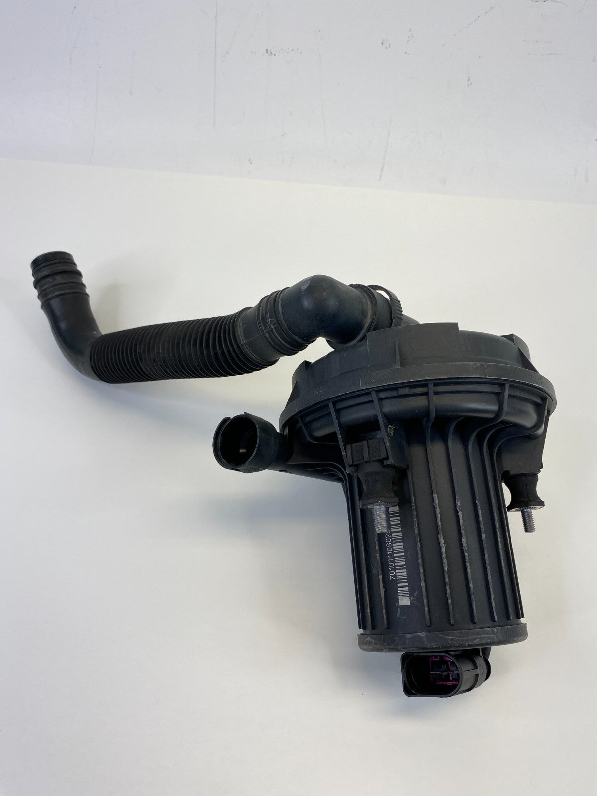 2000-2005 Volkswagen Beetle Secondary Air Injection Pump Assembly 06A-959-253-B