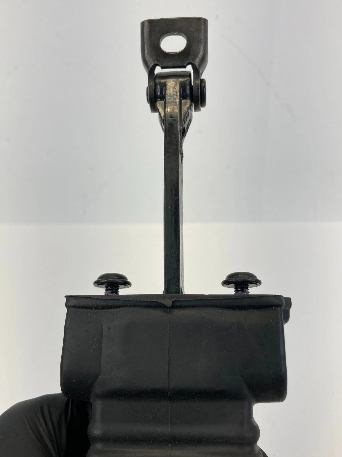 2009-2016 AUDI A4 REAR RIGHT SIDE DOOR CHECK STOP STOPPER DETENT 8K0-839-249-D