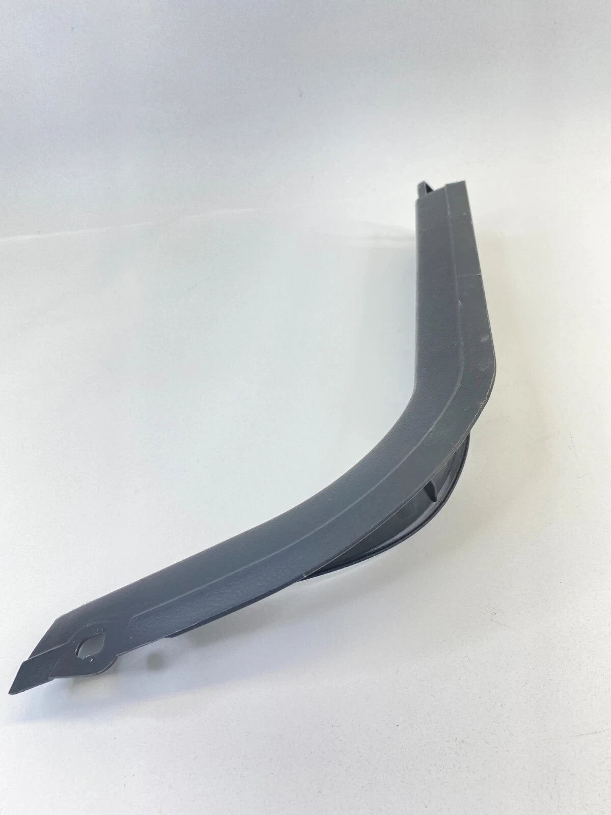 2003-2006 INFINITI G35 SEDAN RIGHT SIDE TRUNK REAR SILL PLATE TRIM 84992-AL500